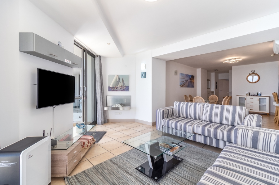 To Let 3 Bedroom Property for Rent in Strand Central Western Cape